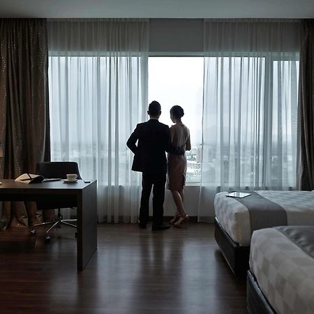 Pullman Kuching Hotel Ngoại thất bức ảnh