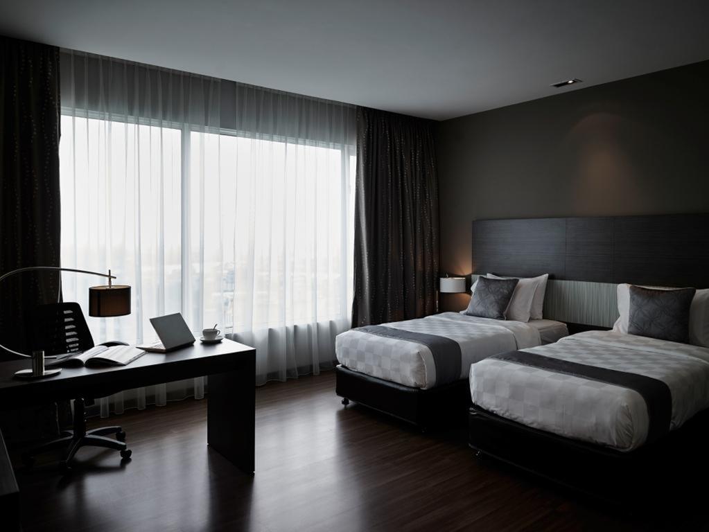 Pullman Kuching Hotel Ngoại thất bức ảnh